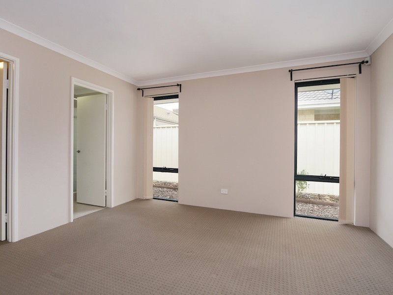 10 Bunratty Link, Canning Vale WA 6155