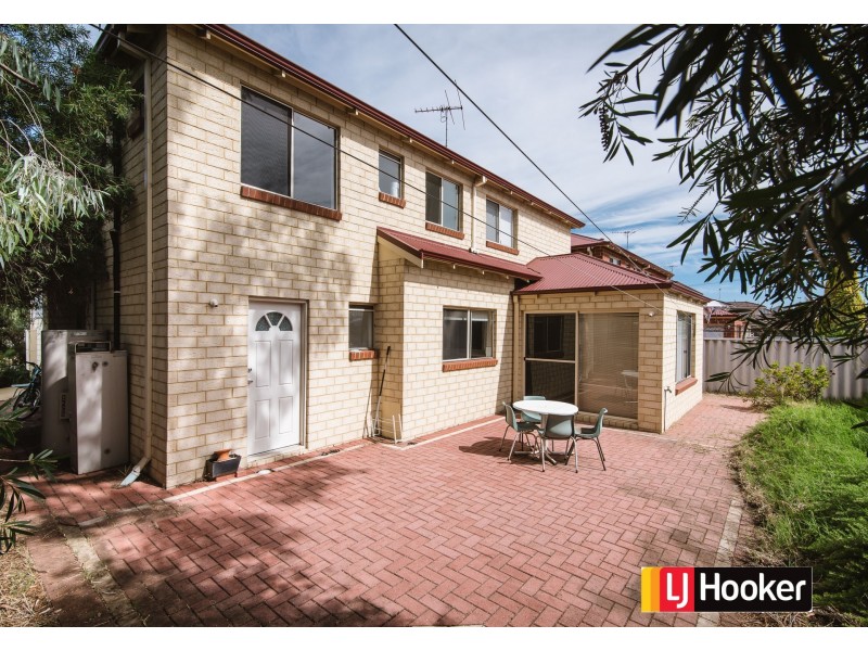 61 Galaxy Way, Carlisle WA 6101