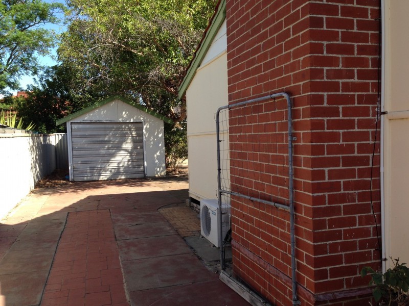 136 Walpole Street, Bentley WA 6102