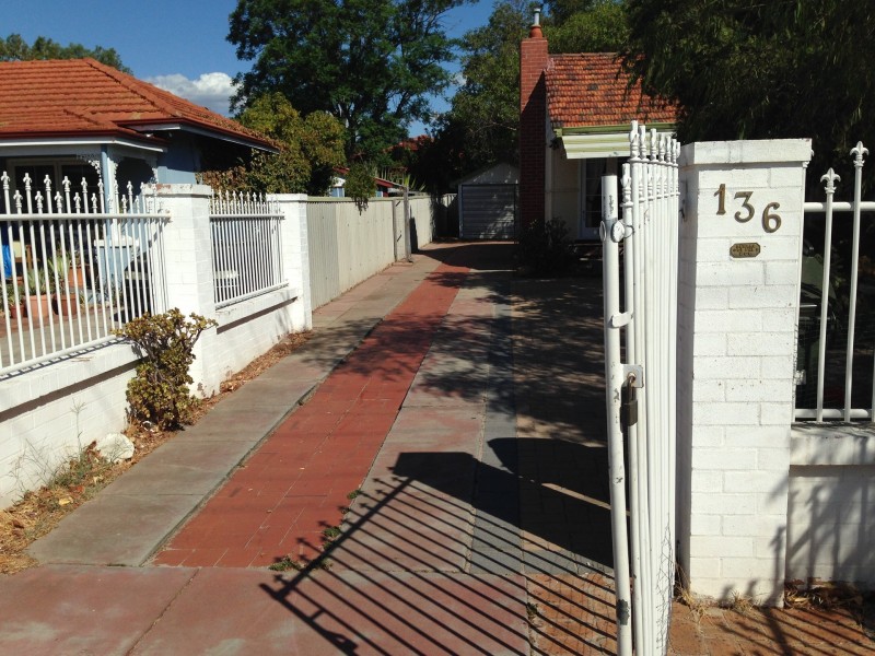 136 Walpole Street, Bentley WA 6102