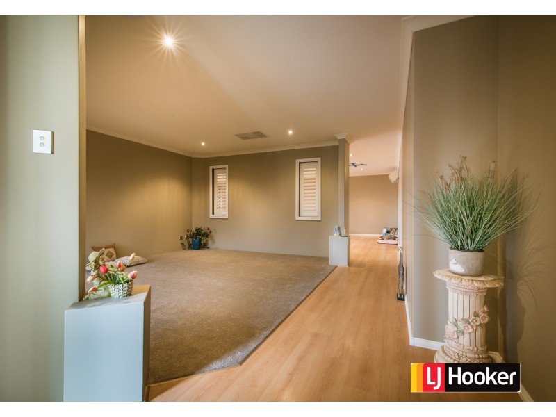 15 Jonah Way, Canning Vale WA 6155