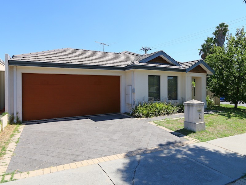 2 Manuel Crescent, Redcliffe WA 6104