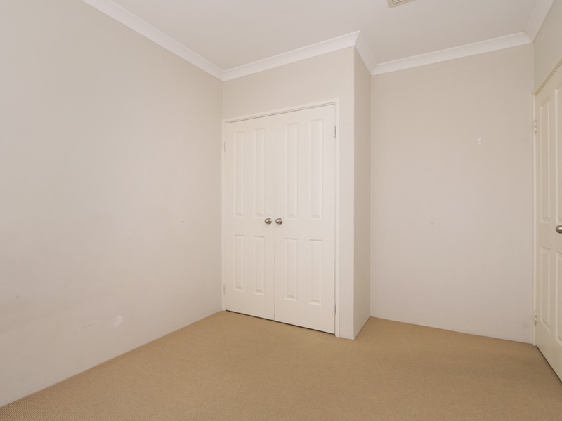 2 Manuel Crescent, Redcliffe WA 6104