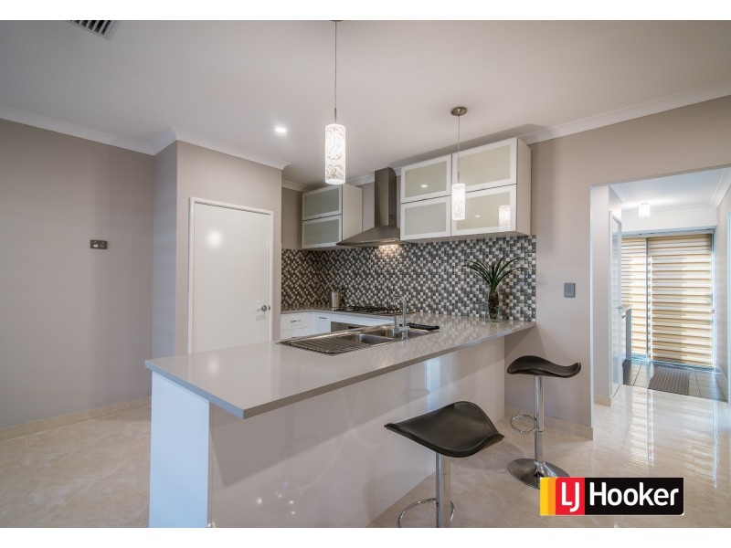 48A Pitt Street, St James WA 6102