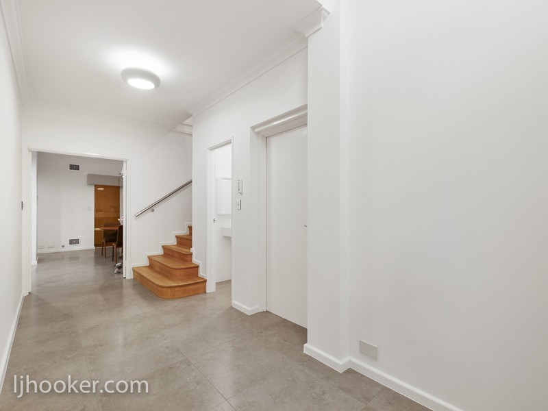 2/38 Preston Street, Como WA 6152