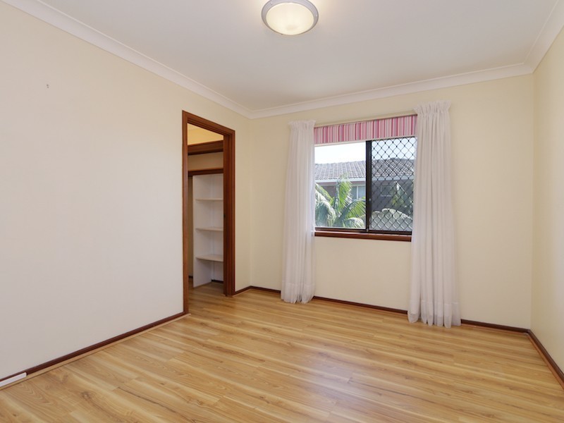 25 Pinewood Avenue, Kardinya WA 6163