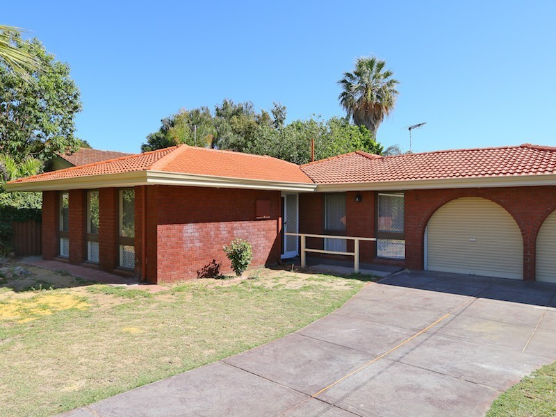 16 Manton Court, Hamersley WA 6022