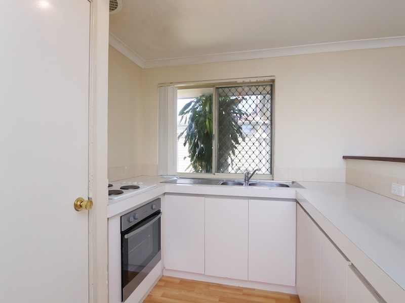 2/122 Raleigh Street, Carlisle WA 6101