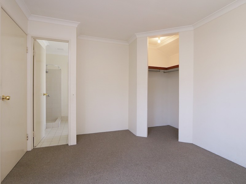 2/122 Raleigh Street, Carlisle WA 6101