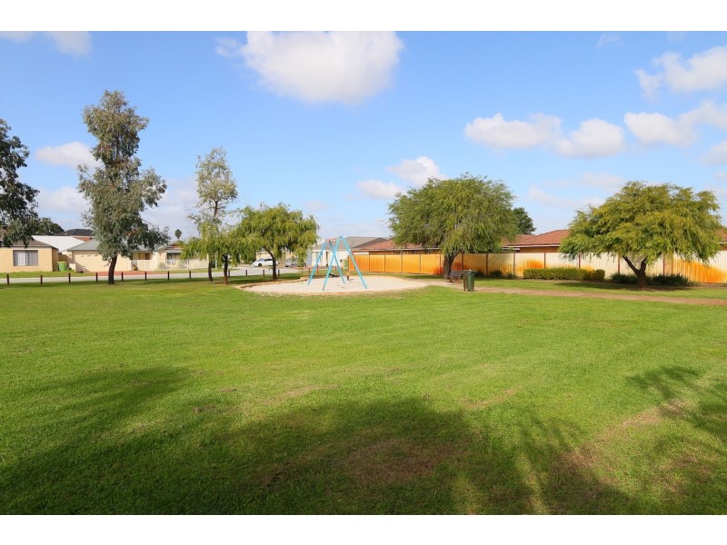 5/6 Lansing Street, Queens Park WA 6107