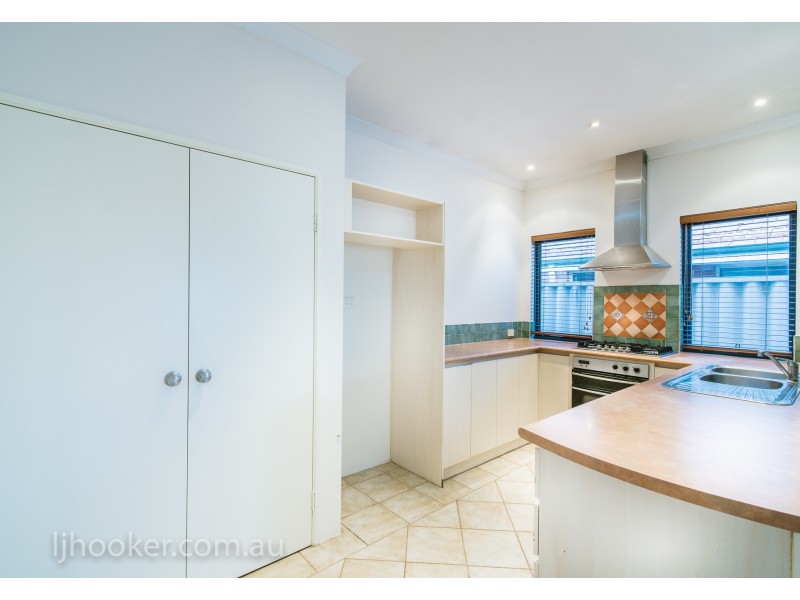 33 Stephen Street, Queens Park WA 6107