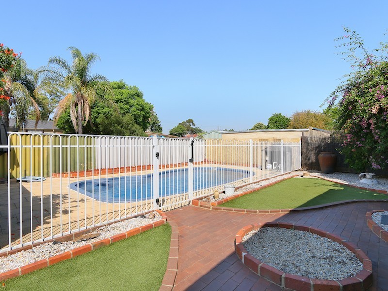 8 Swanley Street, Gosnells WA 6110