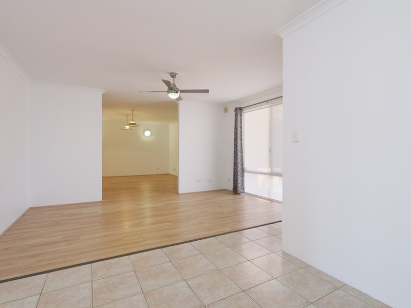 17 Benelli Place, Alexander Heights WA 6064