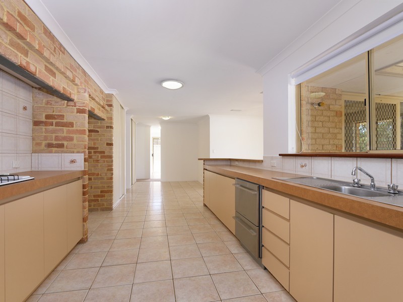 17 Benelli Place, Alexander Heights WA 6064