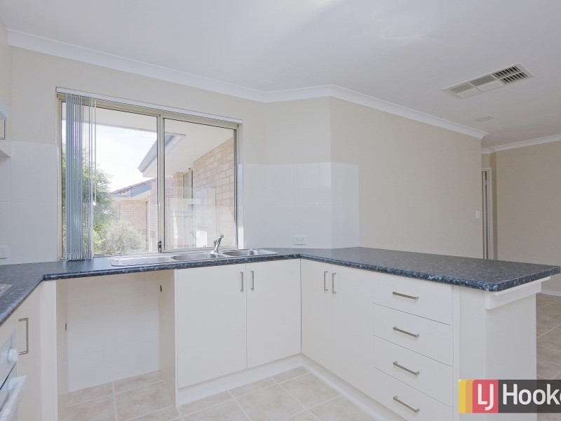 15D Quinn Avenue, Bentley WA 6102