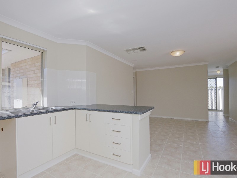 15D Quinn Avenue, Bentley WA 6102