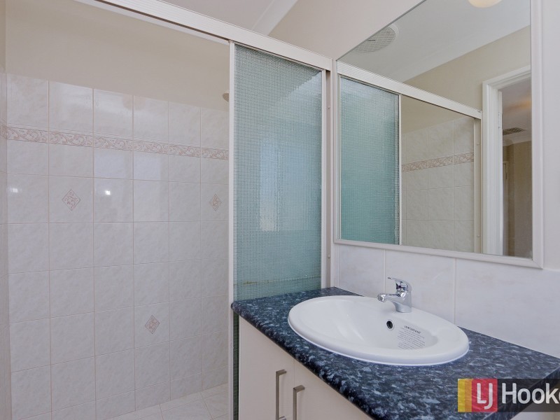 15D Quinn Avenue, Bentley WA 6102