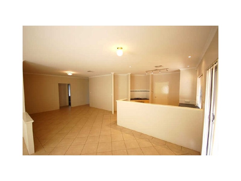 126c Roberts Road, Rivervale WA 6103