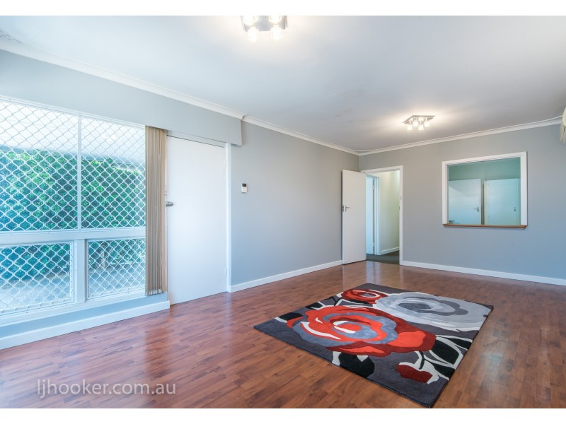 98 Station Street, East Cannington WA 6107