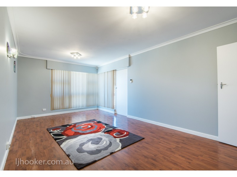 98 Station Street, East Cannington WA 6107
