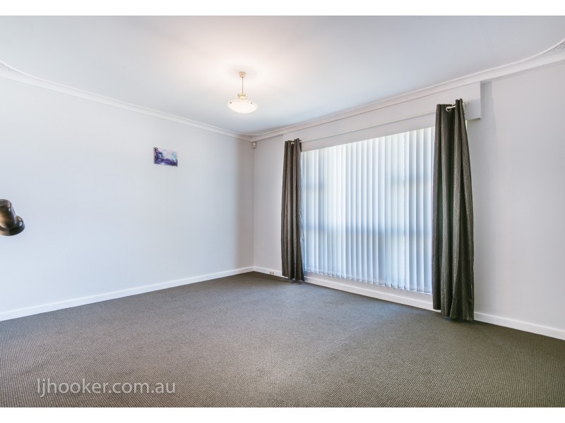 98 Station Street, East Cannington WA 6107