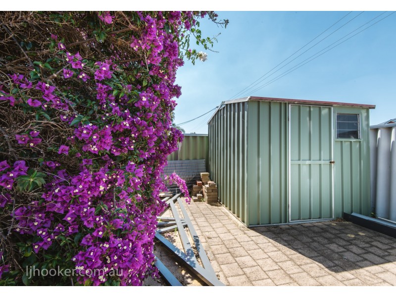 98 Station Street, East Cannington WA 6107