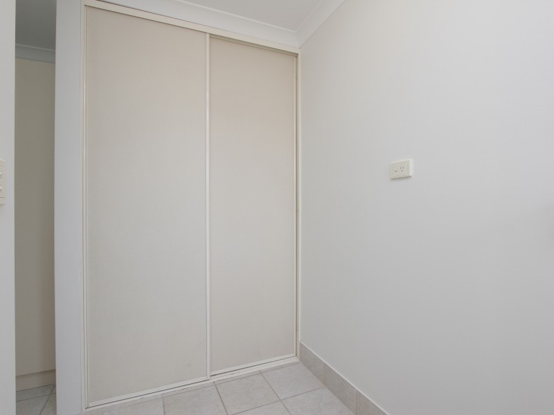 4/11-17 Norbertine Close, Queens Park WA 6107