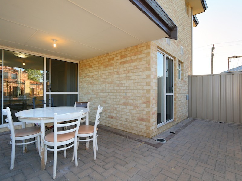 24 Firby Street, Cloverdale WA 6105