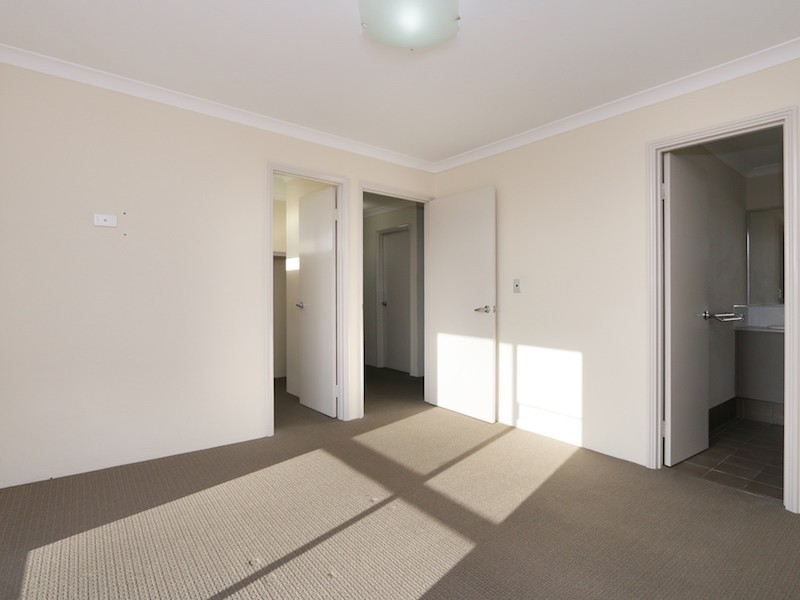 24 Firby Street, Cloverdale WA 6105