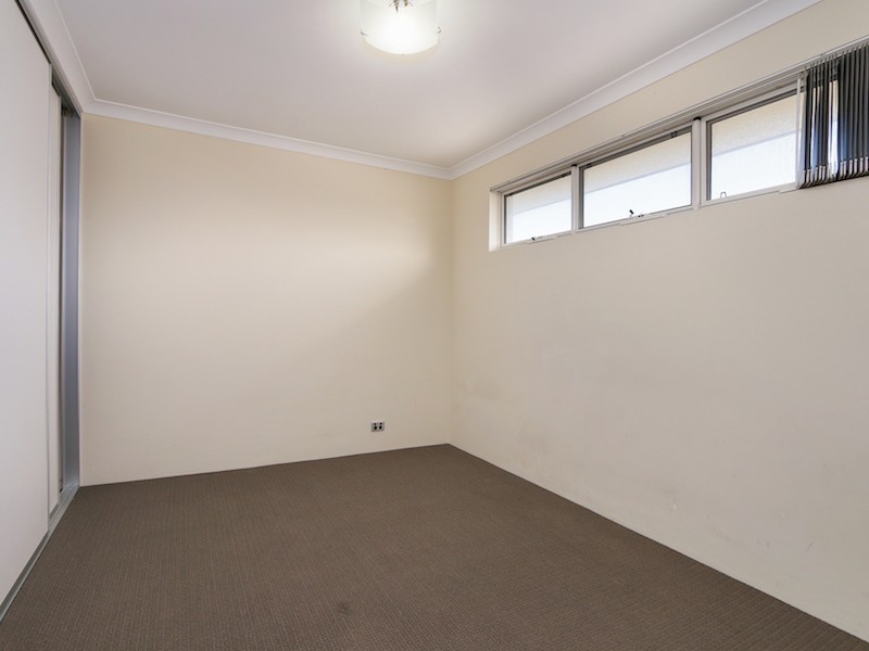 24 Firby Street, Cloverdale WA 6105