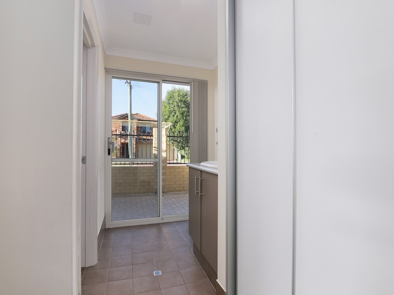 24 Firby Street, Cloverdale WA 6105