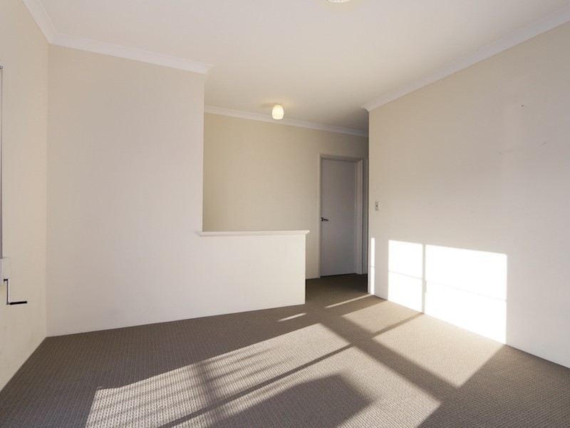 24 Firby Street, Cloverdale WA 6105