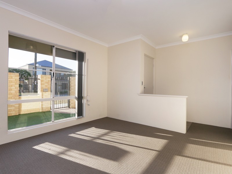 24 Firby Street, Cloverdale WA 6105