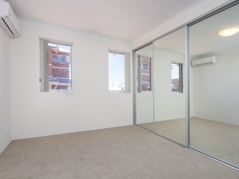 13B McMillan Street, Victoria Park WA 6100