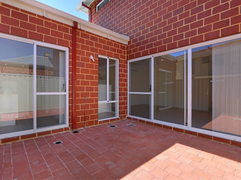 13B McMillan Street, Victoria Park WA 6100