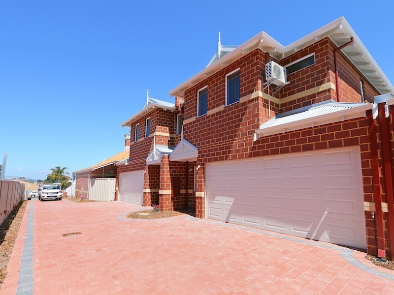 13B McMillan Street, Victoria Park WA 6100