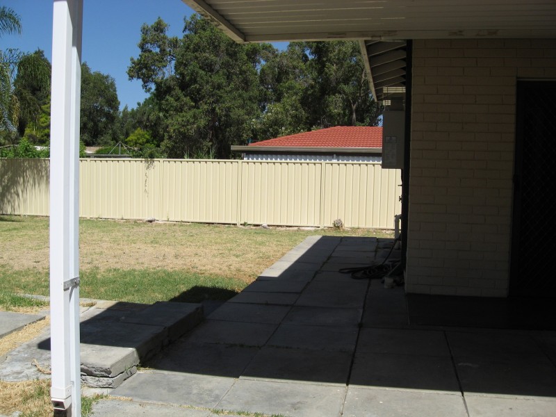 6 Romney Street, Beckenham WA 6107