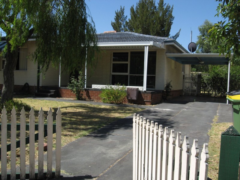 6 Romney Street, Beckenham WA 6107