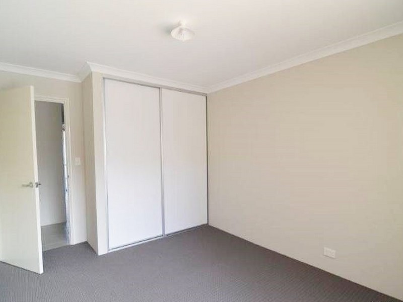 211A Wharf Street, Queens Park WA 6107