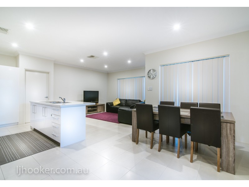 208B Hamilton Street, Queens Park WA 6107