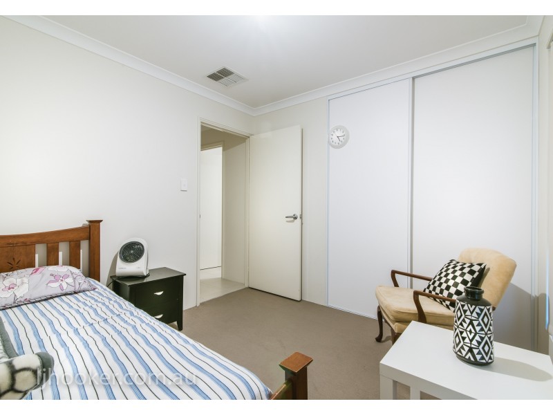 208B Hamilton Street, Queens Park WA 6107