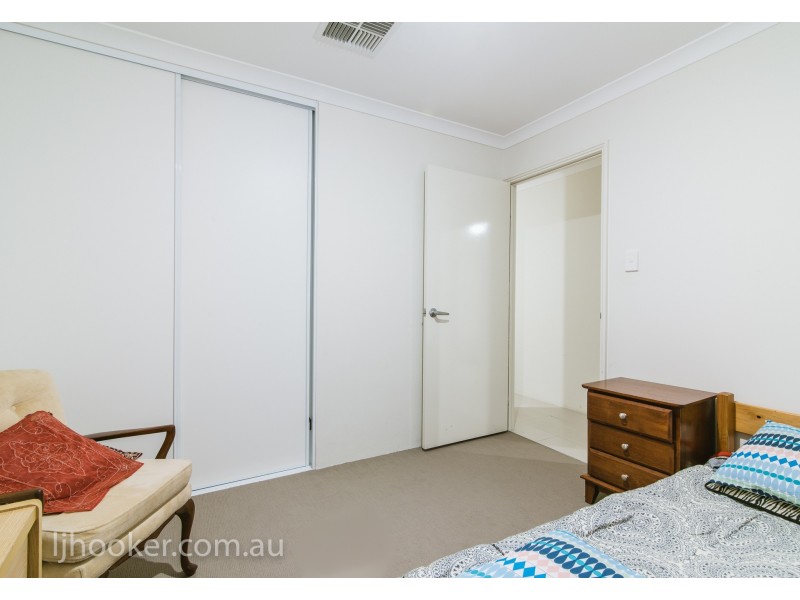 208B Hamilton Street, Queens Park WA 6107