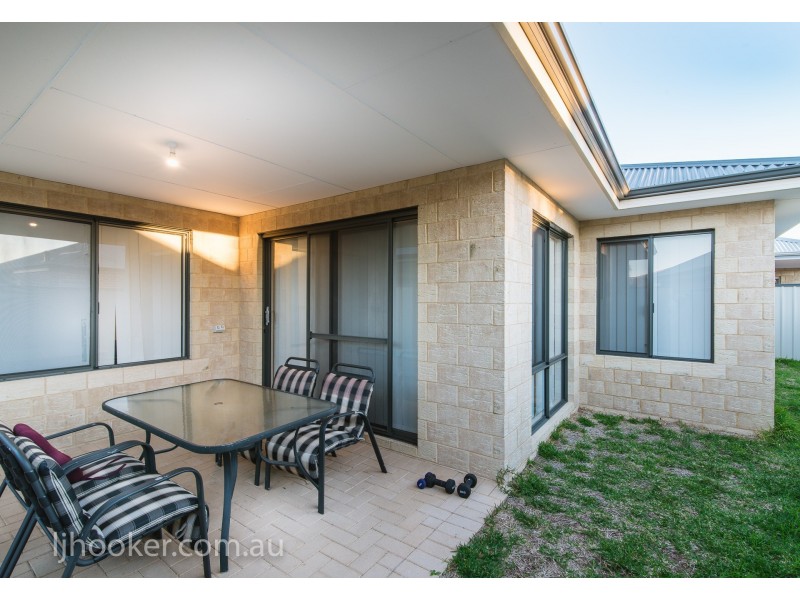 208B Hamilton Street, Queens Park WA 6107