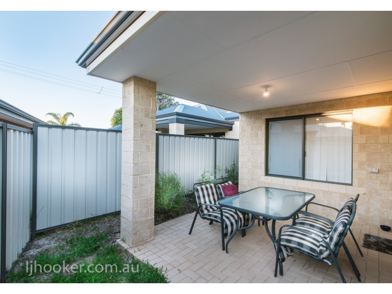 208B Hamilton Street, Queens Park WA 6107