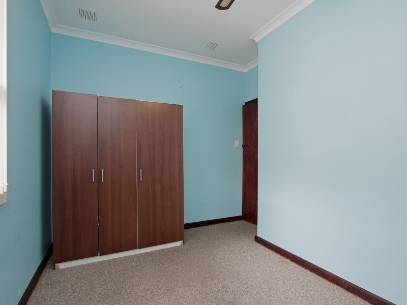 154 Manning Road, Wilson WA 6107