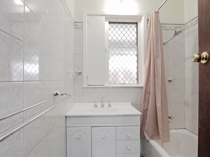 154 Manning Road, Wilson WA 6107