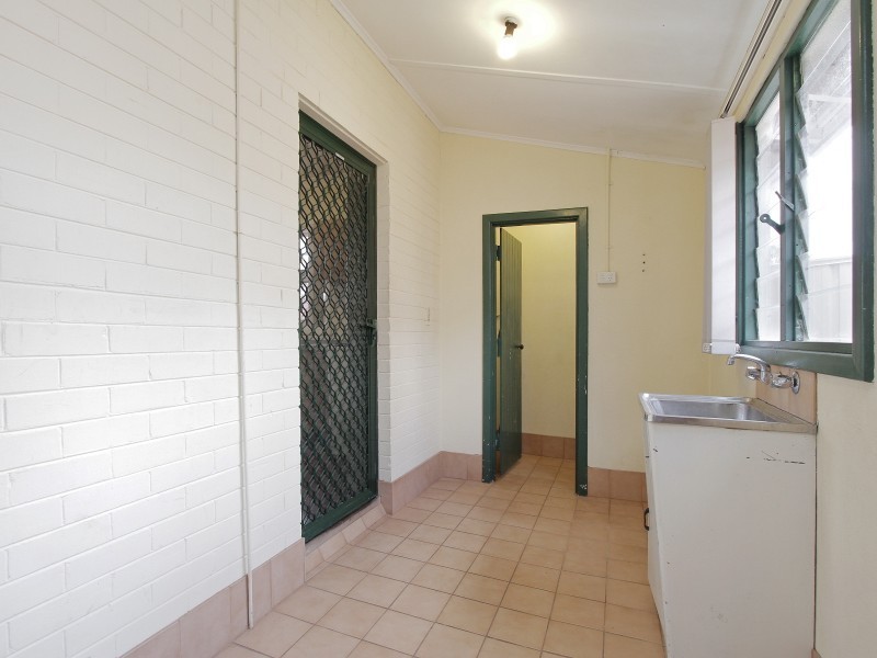 154 Manning Road, Wilson WA 6107