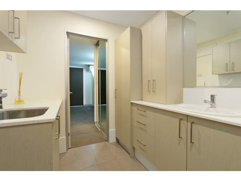 102/148 Adelaide Terrace, East Perth WA 6004