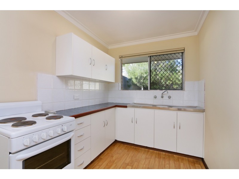 2A Grantham Place, Carlisle WA 6101