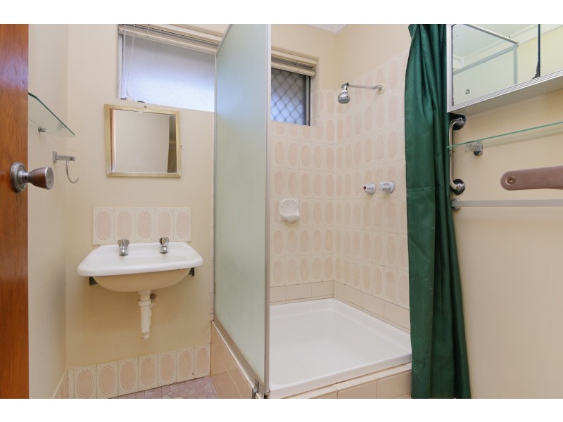 2A Grantham Place, Carlisle WA 6101